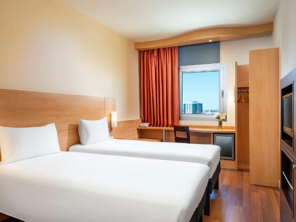 ibis Adana image 10