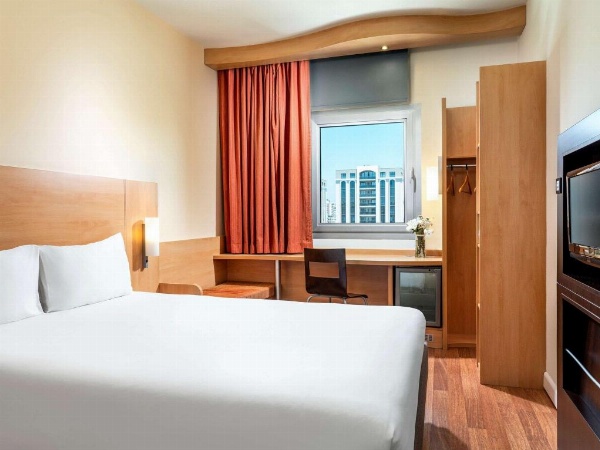 ibis Adana image 17